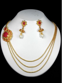 Exclusive Polki Set